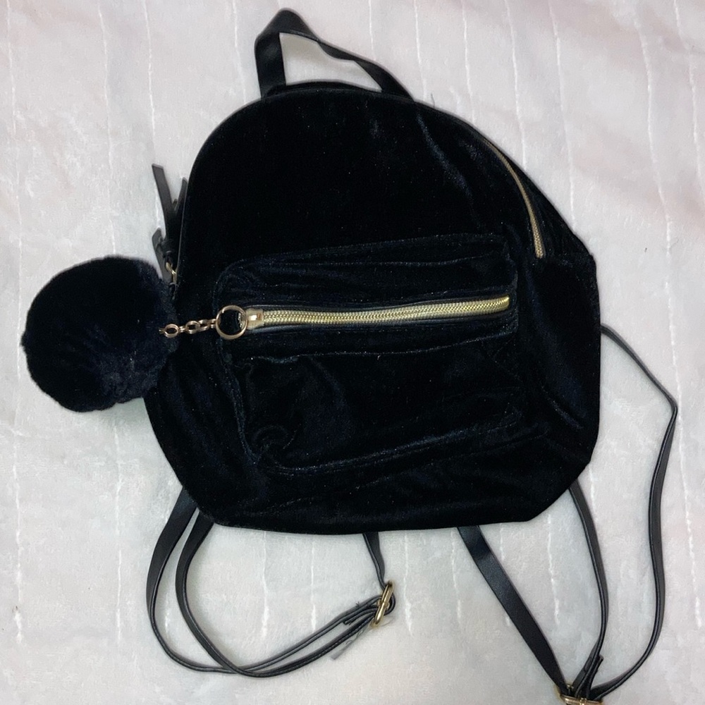 Mini velvet like backpack - Picture 1 of 4